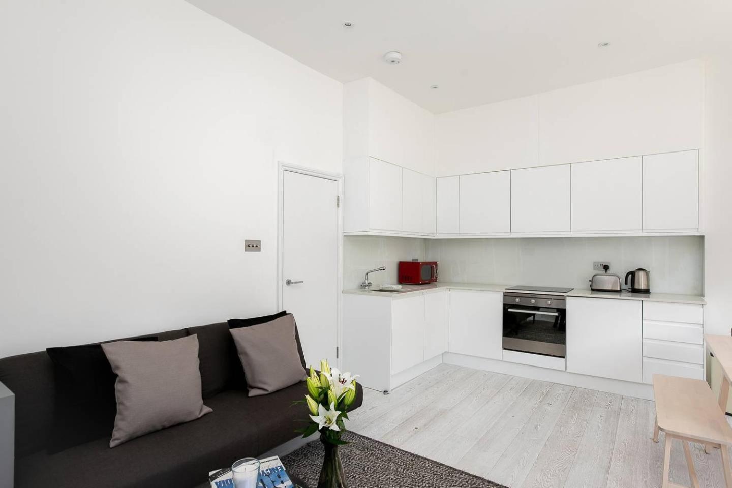 Guestready - West Kensington Home W/Balcony Лондон Екстер'єр фото